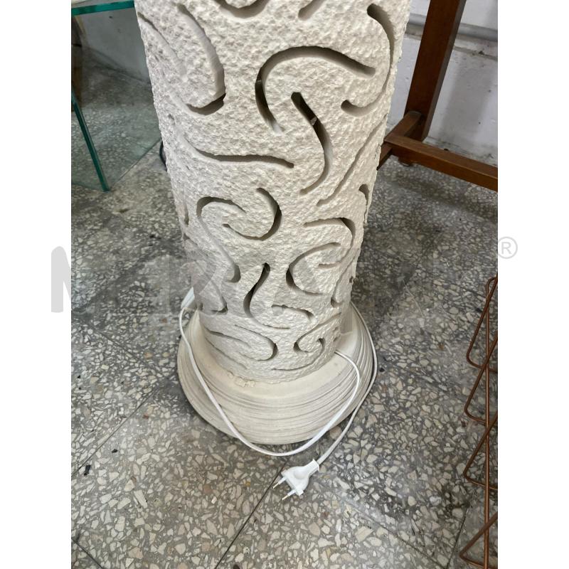 LAMPADA DA TERRA GESSO | Mercatino dell'Usato Roma porta di roma 4