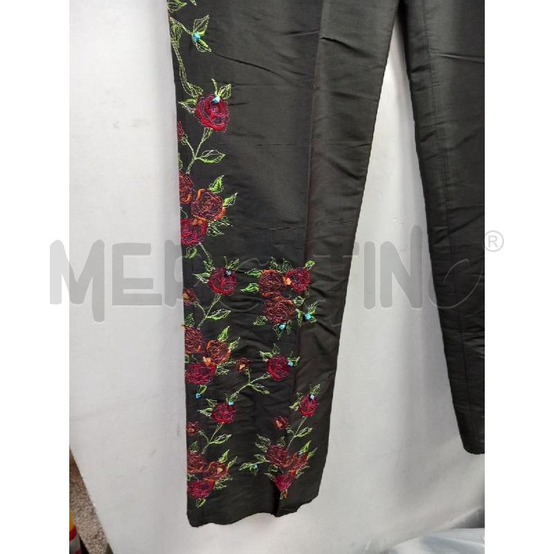 PANTALONE DONNA CARACTERE NERO ROSE | Mercatino dell'Usato Roma porta di roma 2