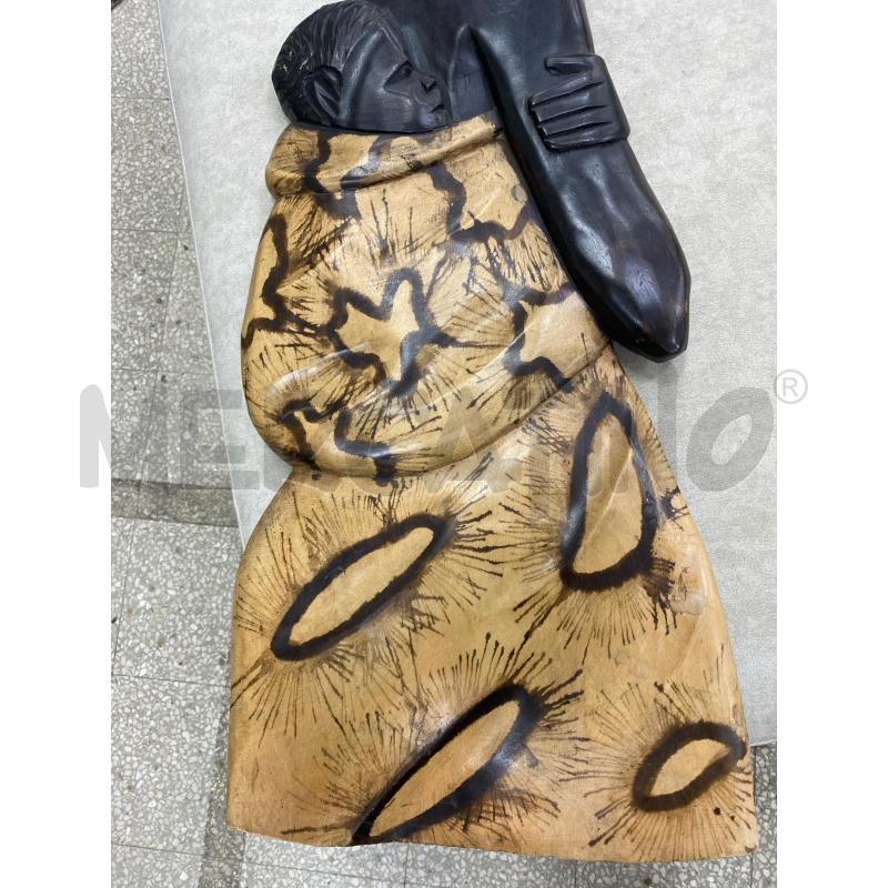 PLACCA DONNA AFRICANA | Mercatino dell'Usato Roma porta di roma 3