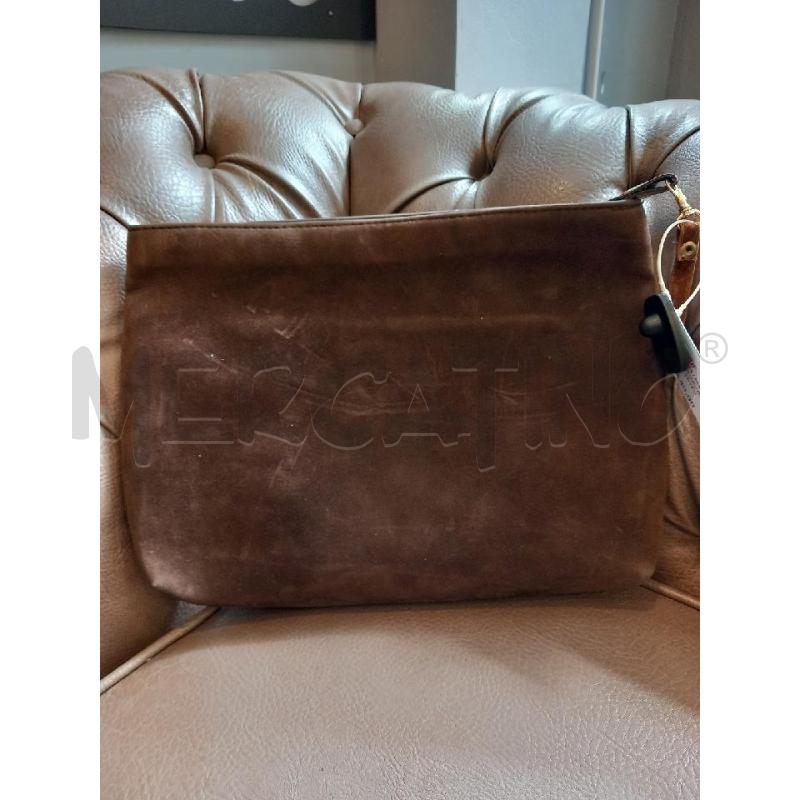 POCHETTE CHANLINE PARIS MARRONE TRAFORATO | Mercatino dell'Usato Roma porta di roma 3