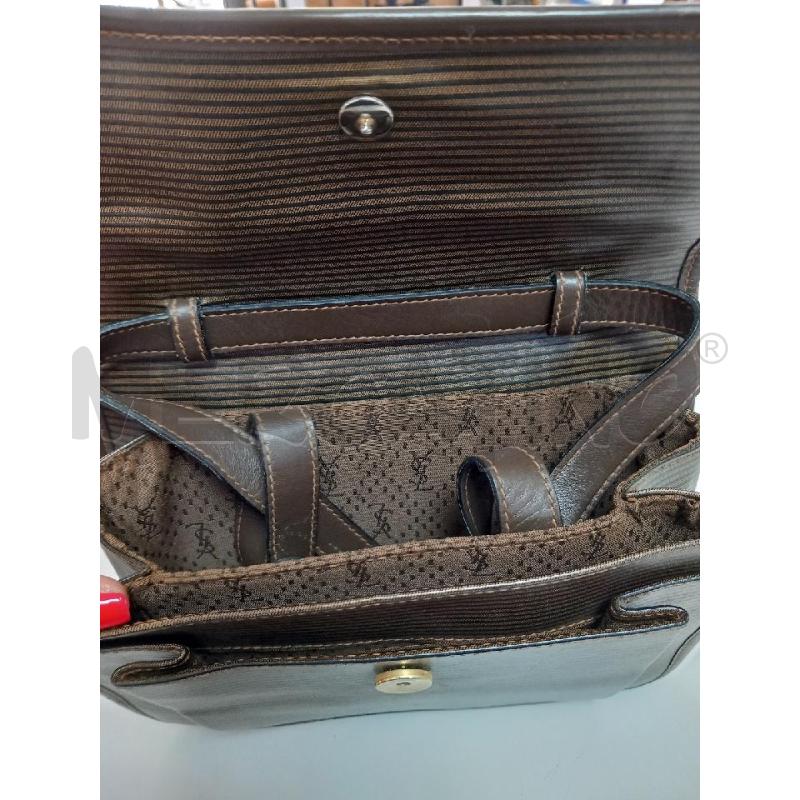 POCHETTE YVES SAINT LAURENT VINTAGE | Mercatino dell'Usato Roma porta di roma 3