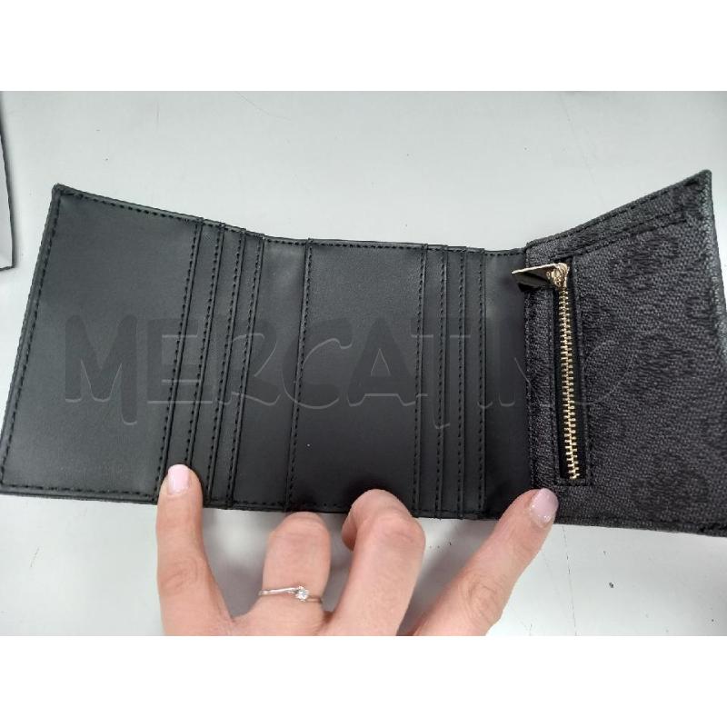 PORTA FOGLIO GUESS | Mercatino dell'Usato Roma porta di roma 4