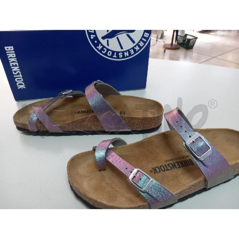 SANDALI BIRKENSTOCK SCATOLA VIOLA IRIDESCENTE MAYARI 1029320 | Mercatino dell'Usato Roma porta di roma 3