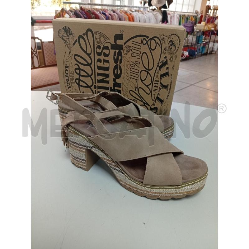 SANDALI D REFRESH BEIGE SCATOLA | Mercatino dell'Usato Roma porta di roma 2