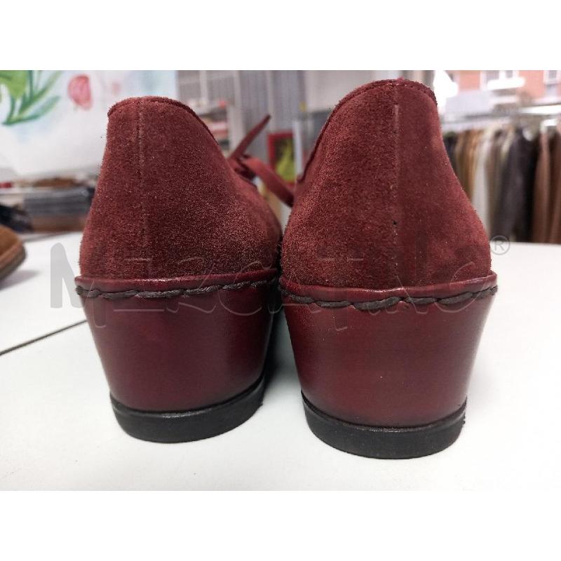SCARPE DONNA ARTIGIANALI CAMOSCIO BORDEAUX | Mercatino dell'Usato Roma porta di roma 2