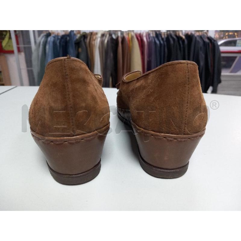 SCARPE DONNA ARTIGIANALI CAMOSCIO MARRONE | Mercatino dell'Usato Roma porta di roma 3
