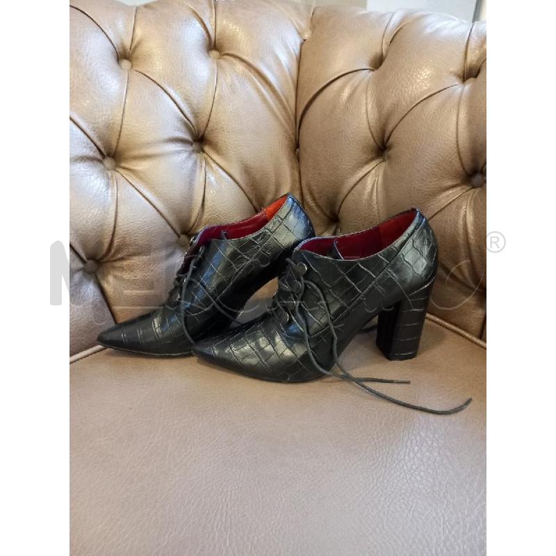 SCARPE DONNA CARMENS NERE LACCI | Mercatino dell'Usato Roma porta di roma 4