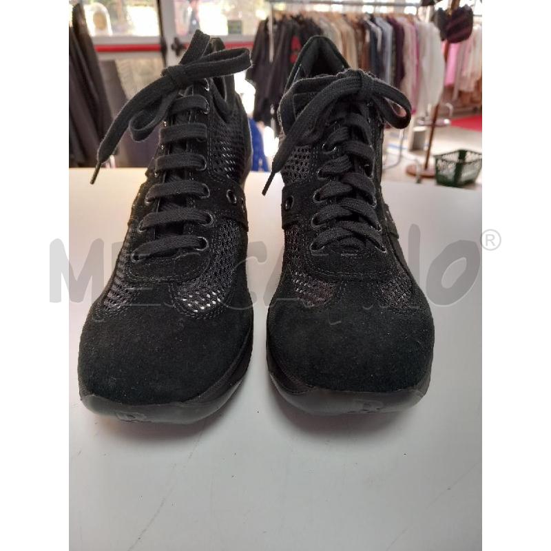 SCARPE DONNA RUCOLINE NERE TRAFORATE | Mercatino dell'Usato Roma porta di roma 1