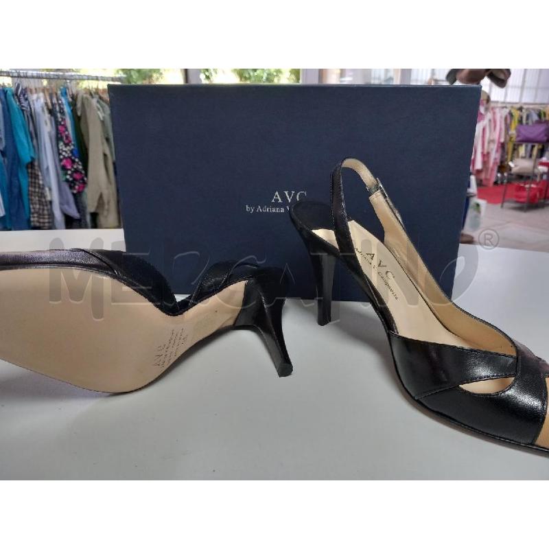 SCARPE D ADRIANA CAMPANILE NERO SCATOLA PUNTA BEIGE | Mercatino dell'Usato Roma porta di roma 2