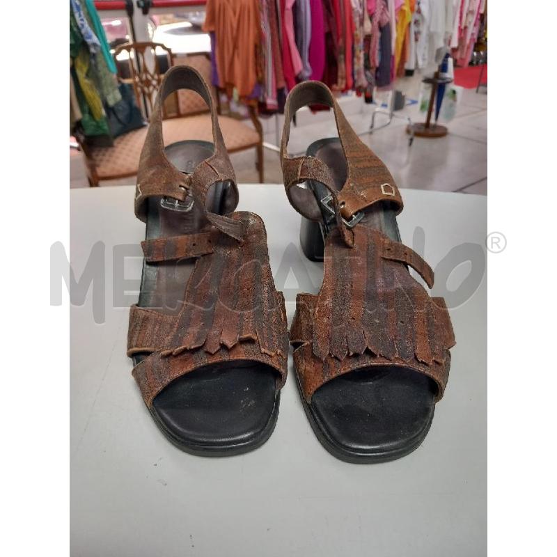 SCARPE D COLLECTION PRIVEE MARRONE | Mercatino dell'Usato Roma porta di roma 1
