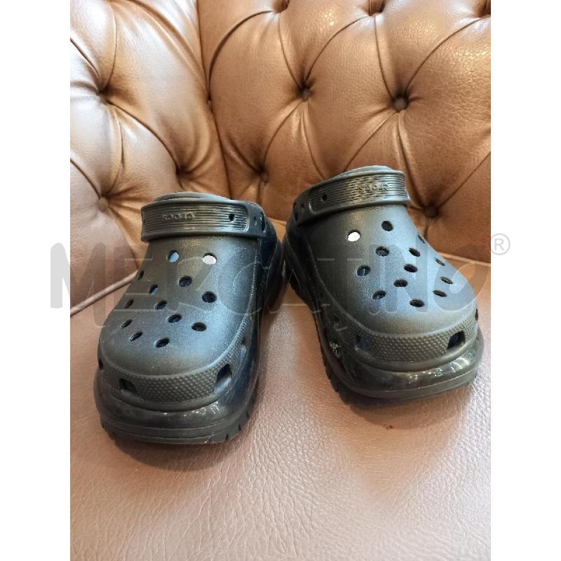 SCARPE D CROCS NERO PLATFORM | Mercatino dell'Usato Roma porta di roma 1
