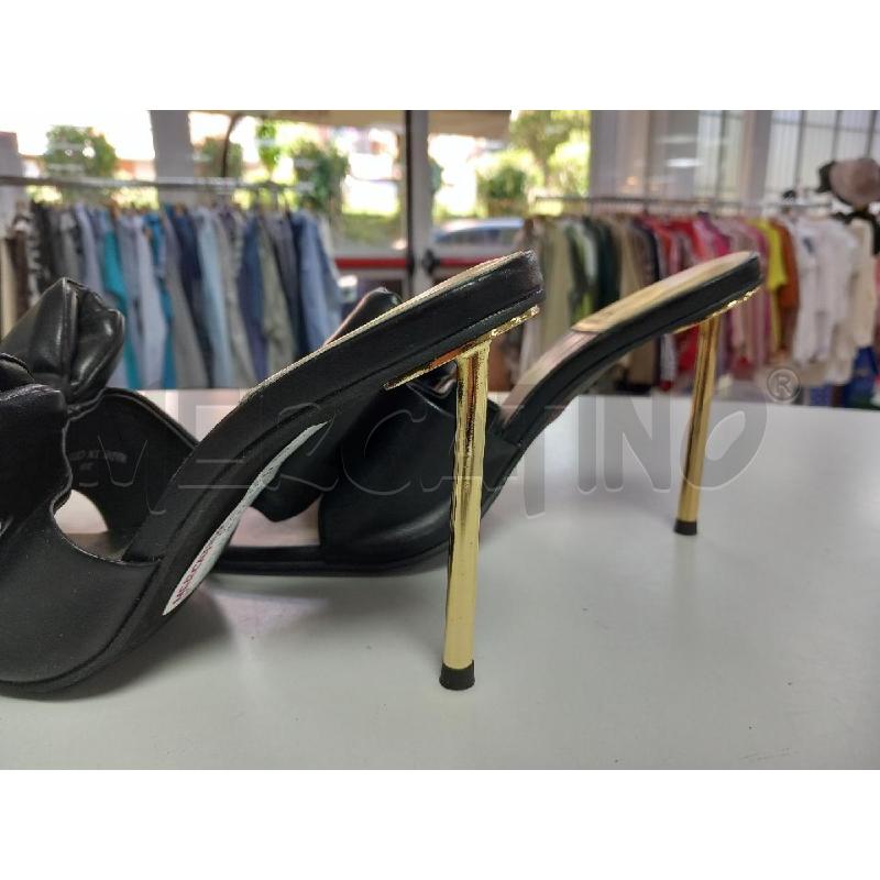 SCARPE D JEFFREY CAMPBELL NERO DORATO FIOCCO | Mercatino dell'Usato Roma porta di roma 2