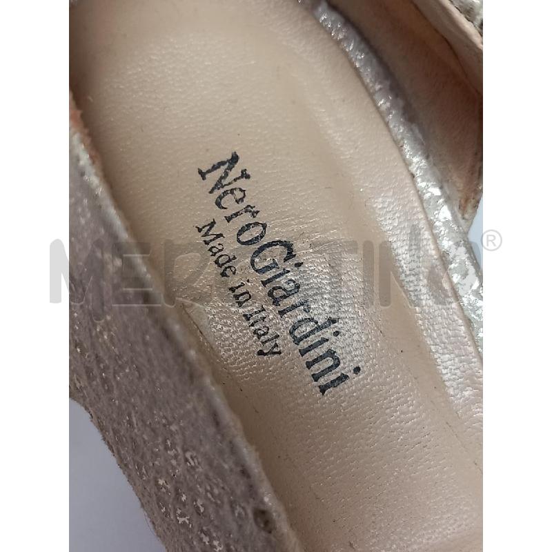 SCARPE D NERO GIARDINI DORATO STAMPA PITONATO | Mercatino dell'Usato Roma porta di roma 2