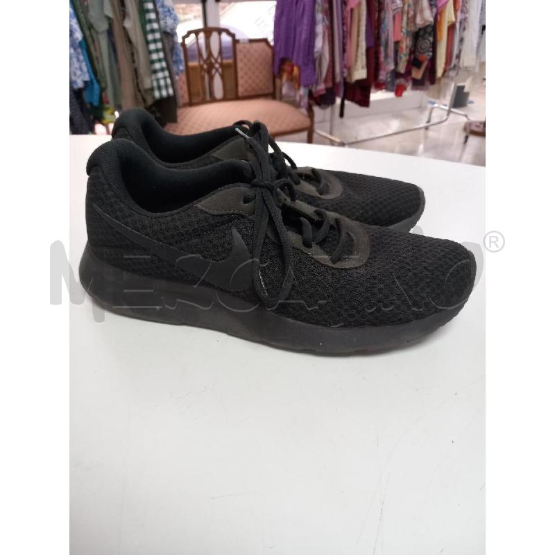 SCARPE U NIKE TANJUN NERO 812654-001 | Mercatino dell'Usato Roma porta di roma 2