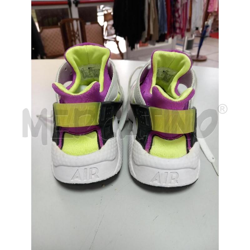 SNEAKERS D NIKE AIR HUARACHE DH4439-101 | Mercatino dell'Usato Roma porta di roma 3