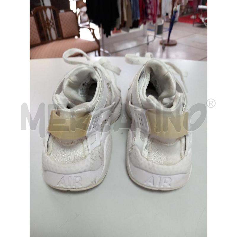 SNEAKERS D NIKE AIR HUARACHE DH4439-102 BIANCO | Mercatino dell'Usato Roma porta di roma 3