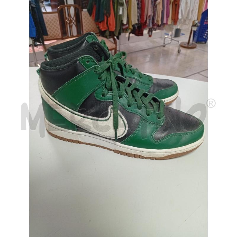 SNEAKERS NIKE DUNK HIGI CHENILLE | Mercatino dell'Usato Roma porta di roma 2