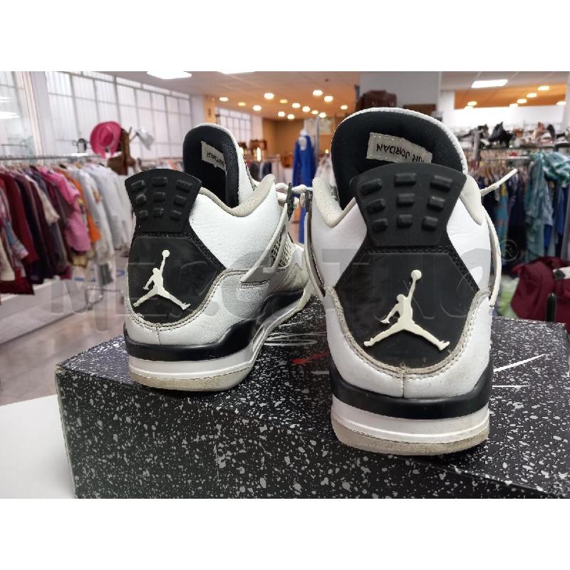SNEAKERS UOMO AIR JORDAN 4 RETRO SCATOLA | Mercatino dell'Usato Roma porta di roma 2