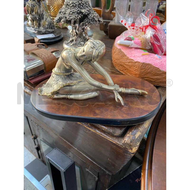 STATUA  LAMINA DONNA SDRAITA | Mercatino dell'Usato Roma porta di roma 1