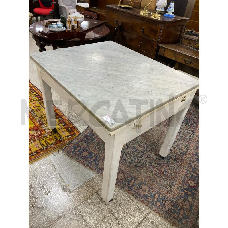 TAVOLO BIANCO CON MARMO BIA SCORREVOLE | Mercatino dell'Usato Roma porta di roma 1