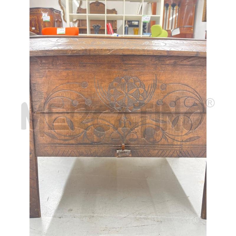 BAULE  LEGNO INTAGLI  | Mercatino dell'Usato Roma somalia 2