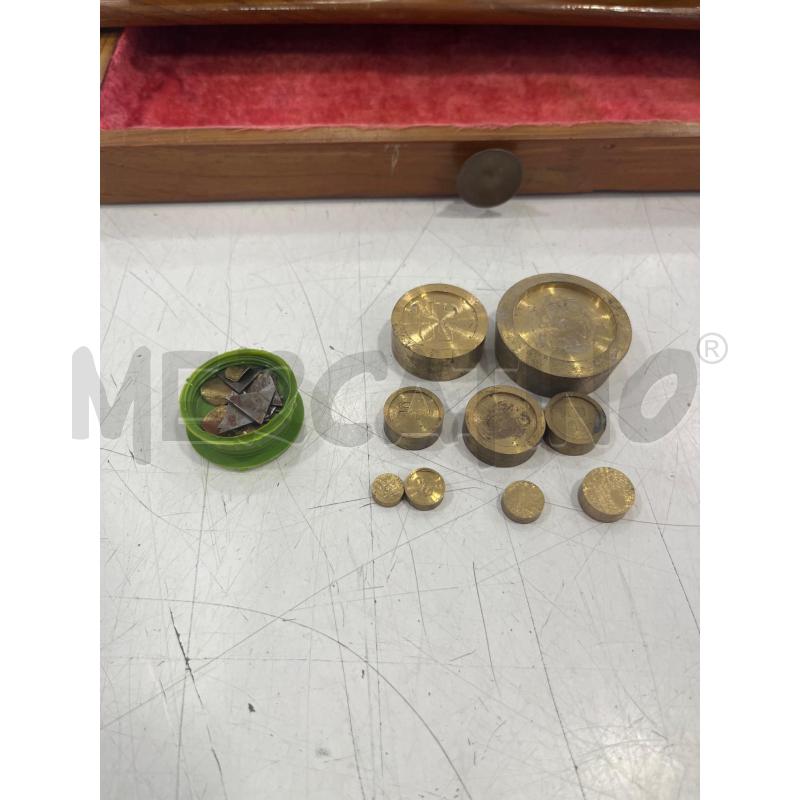 BILANCIA  PICCOLA LEGNO 1 CASS + PESI ACC 1 | Mercatino dell'Usato Roma somalia 3