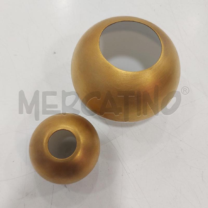 COPPIA VASETTI TONDI BAINCHI/DORATI FEELING'S | Mercatino dell'Usato Roma somalia 2