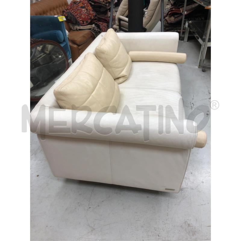 DIVANO 2/P PELLE BIANCO 2 CUSCINI NICOLETTI | Mercatino dell'Usato Roma somalia 2