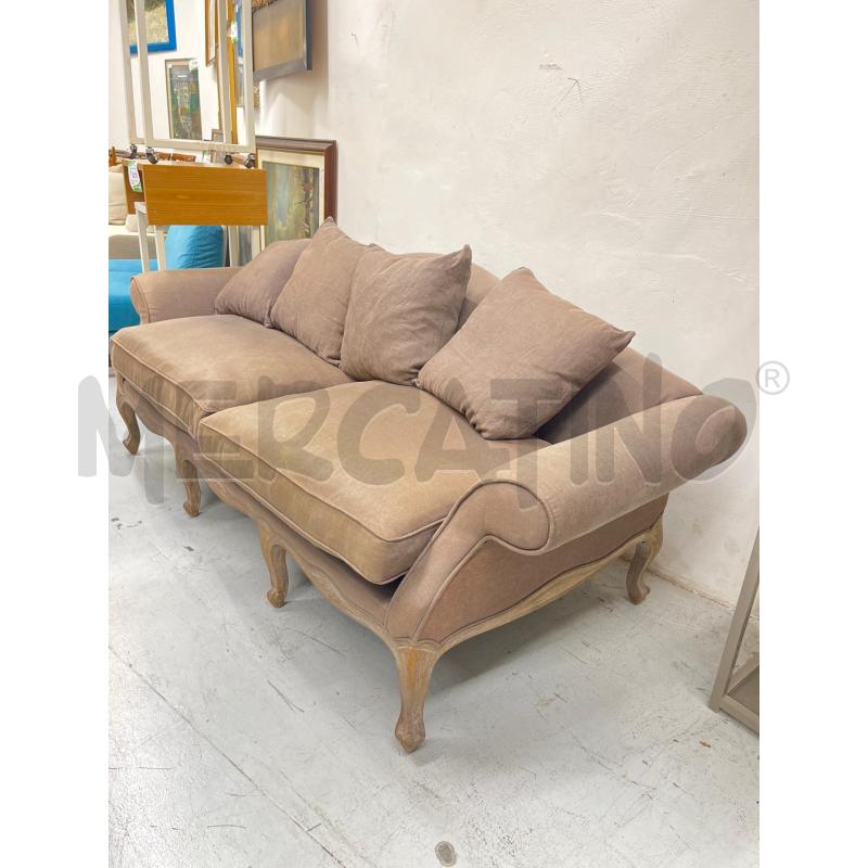 DIVANO GRIGIO 3 POSTI LEGNO  | Mercatino dell'Usato Roma somalia 2