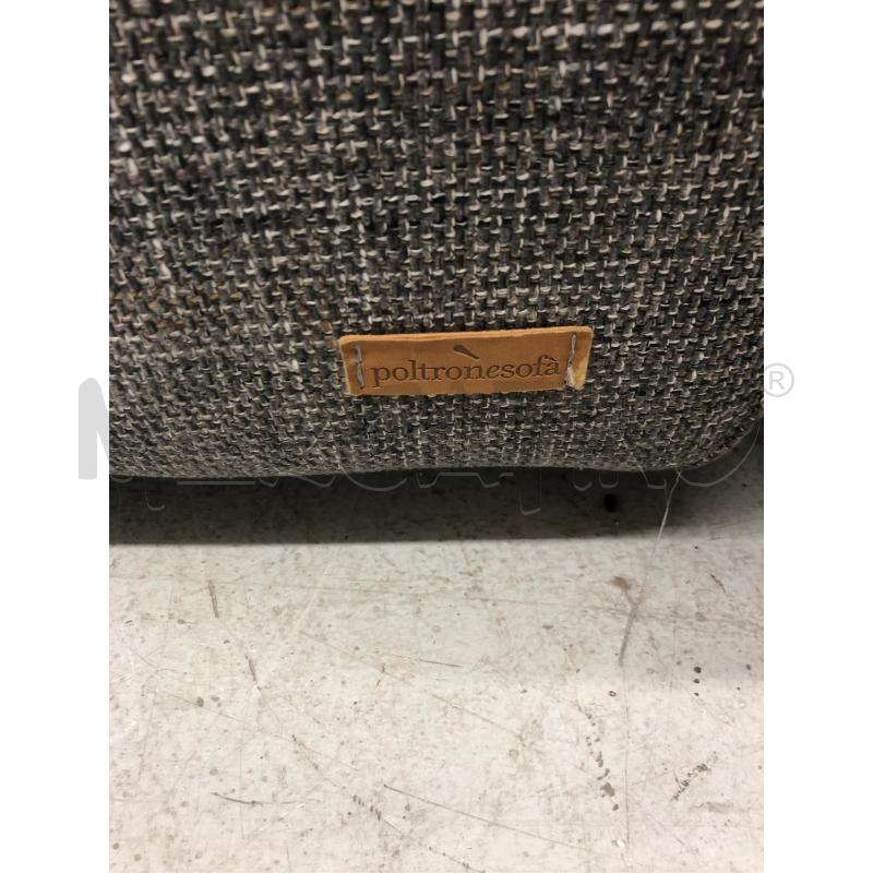 DIVANO GRIGIO POLTRONE SOFA' 2/P | Mercatino dell'Usato Roma somalia 3
