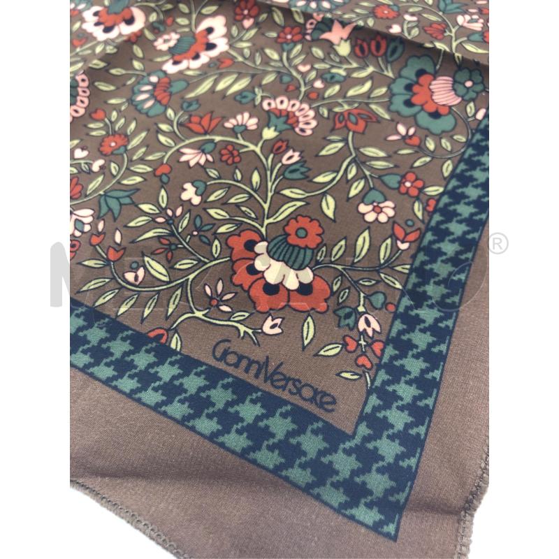 FAZZOLETTO GIANNI VERSACE MARRONE FANTASIA  | Mercatino dell'Usato Roma somalia 3