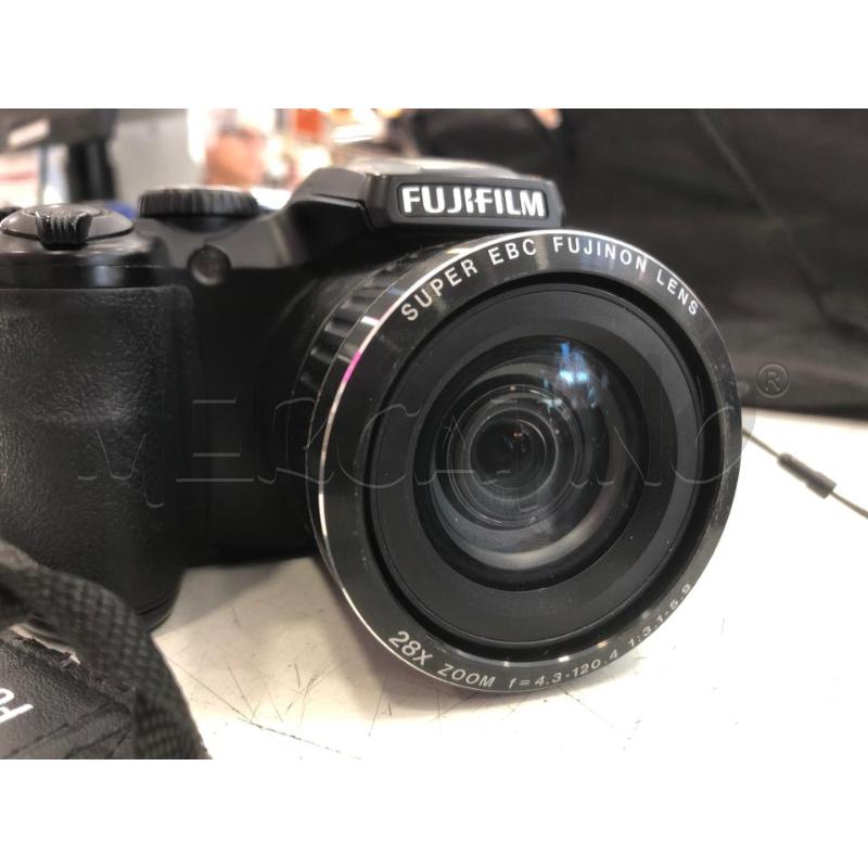 FOTOCAMERA DIGITALE FUJIFILM FINEPIX S | Mercatino dell'Usato Roma somalia 4