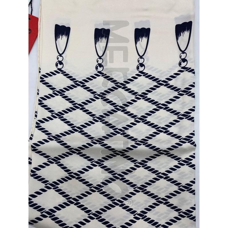 FOULARD ROBERTA DI CAMERINO 100% SETA | Mercatino dell'Usato Roma somalia 2