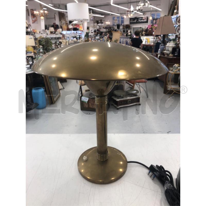 LAMPADA DA TAVOLO DISCO DORATO | Mercatino dell'Usato Roma somalia 1
