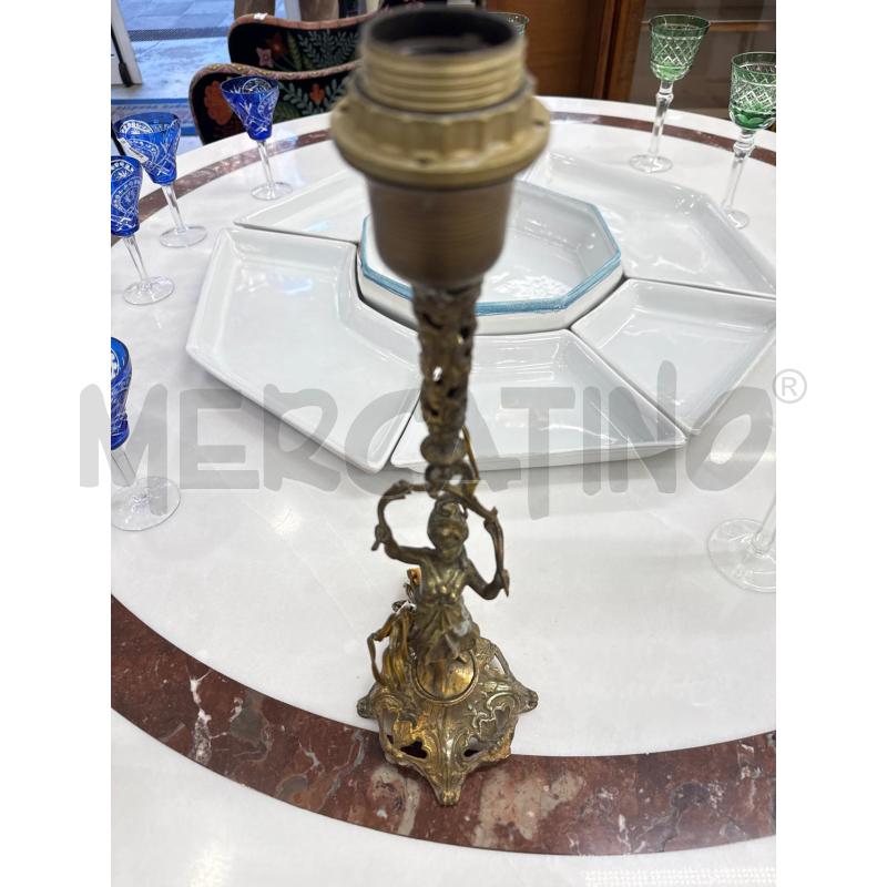 LAMPADA  BAMBINA LAVORATA  | Mercatino dell'Usato Roma somalia 2