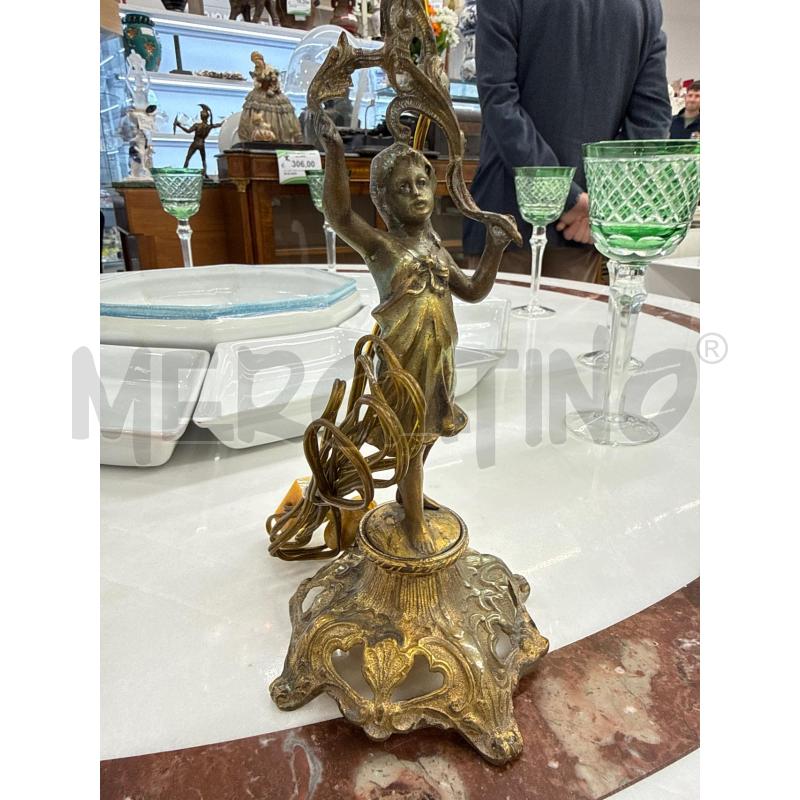 LAMPADA  BAMBINA LAVORATA  | Mercatino dell'Usato Roma somalia 3