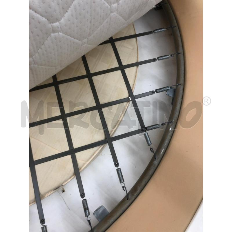 LETTO  TONDO PELLE BIANCA + MATERASSO DA RIV | Mercatino dell'Usato Roma somalia 3