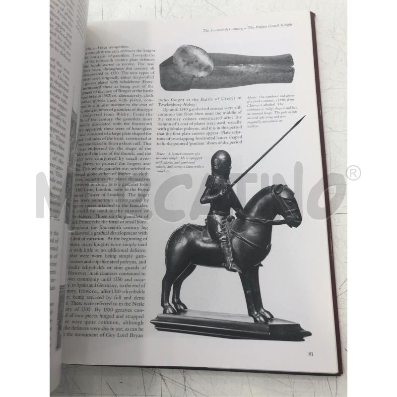LIBRO ARMS & ARMOR OF MEDIEVAL KNIGHT | Mercatino dell'Usato Roma somalia 5