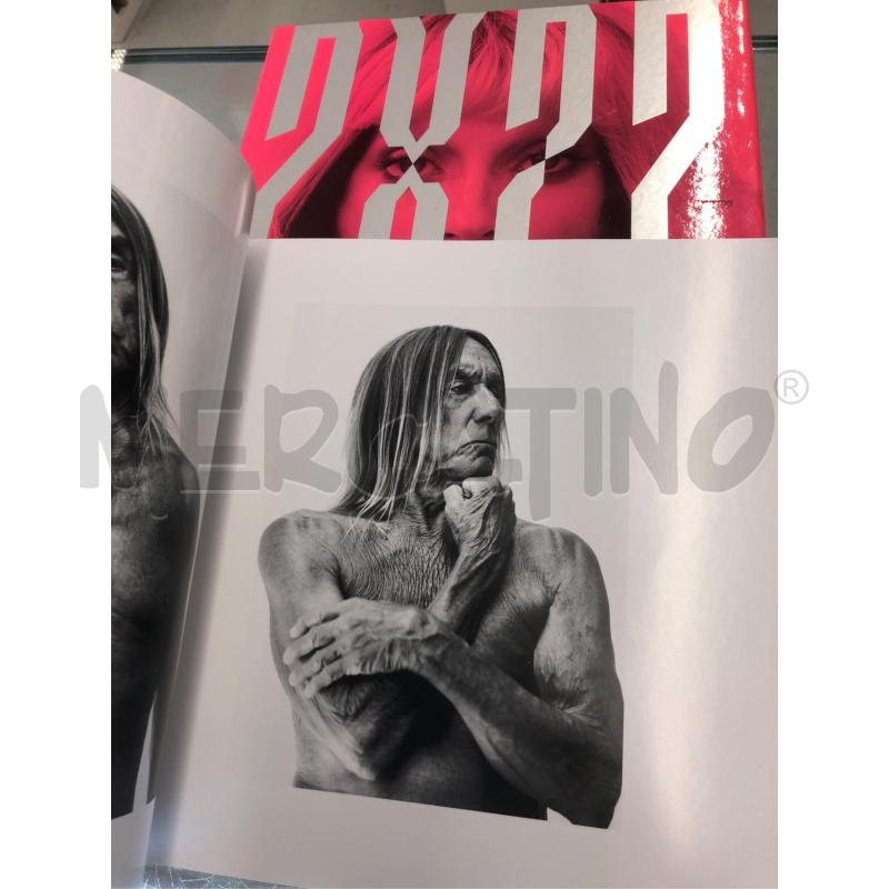 LIBRO CALENDARIO PIRELLI 2022 BRYAN ADAMS | Mercatino dell'Usato Roma somalia 5