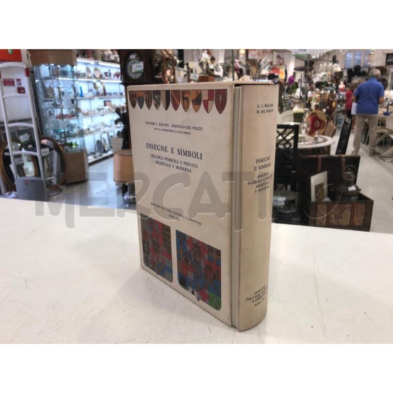 LIBRO INSEGNE E SIMBOLI ARALDICA MEDIEVALE 1983 | Mercatino dell'Usato Roma somalia 1