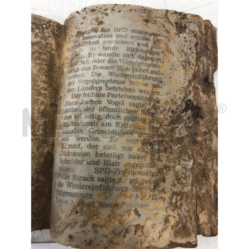 LIBRO TEDESCO IN MARMO E RESINA ENZO GUARICCI | Mercatino dell'Usato Roma somalia 3