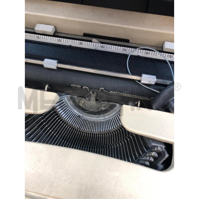 MACCHINA DA SCRIVERE OLIVETTI LETTERA 35 BEIGE | Mercatino dell'Usato Roma somalia 3