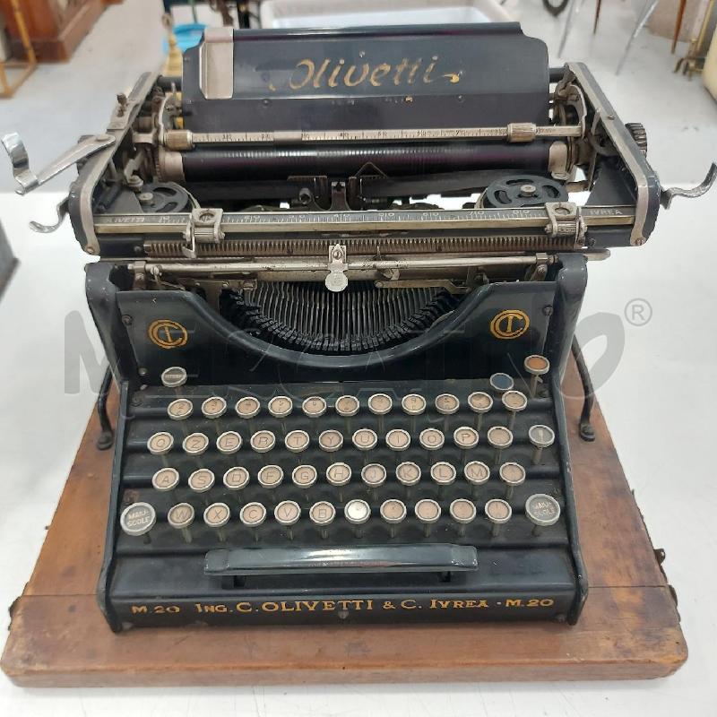 MACCHINA DA SCRIVERE OLIVETTI &IVREA M20 | Mercatino dell'Usato Roma somalia 2