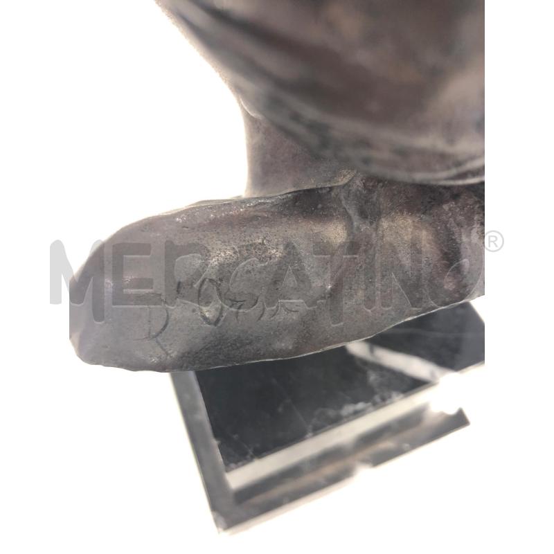 MEZZO BUSTO DONNA BASE NERA  | Mercatino dell'Usato Roma somalia 3