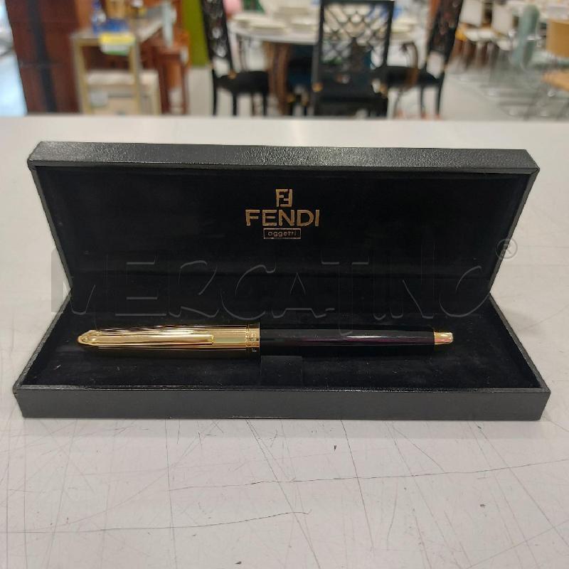 PENNA STILO FENDI NERA/ORO | Mercatino dell'Usato Roma somalia 1