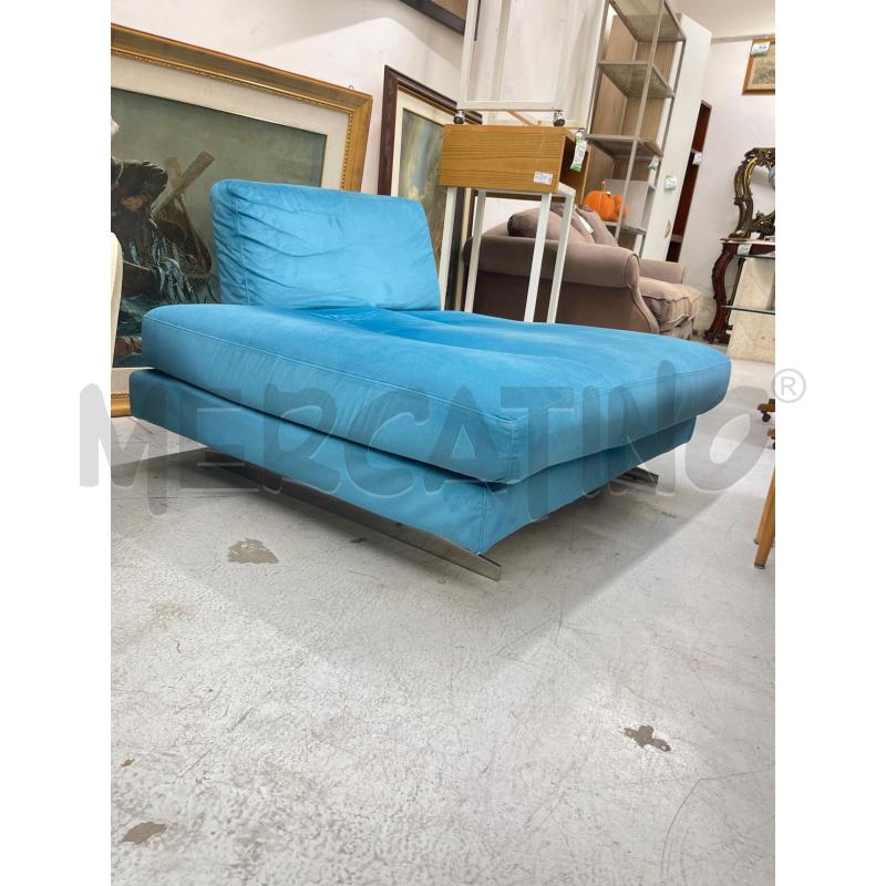POLTRONA/DIVANO BLU SEDUTA ALLUNGABILE  | Mercatino dell'Usato Roma somalia 3