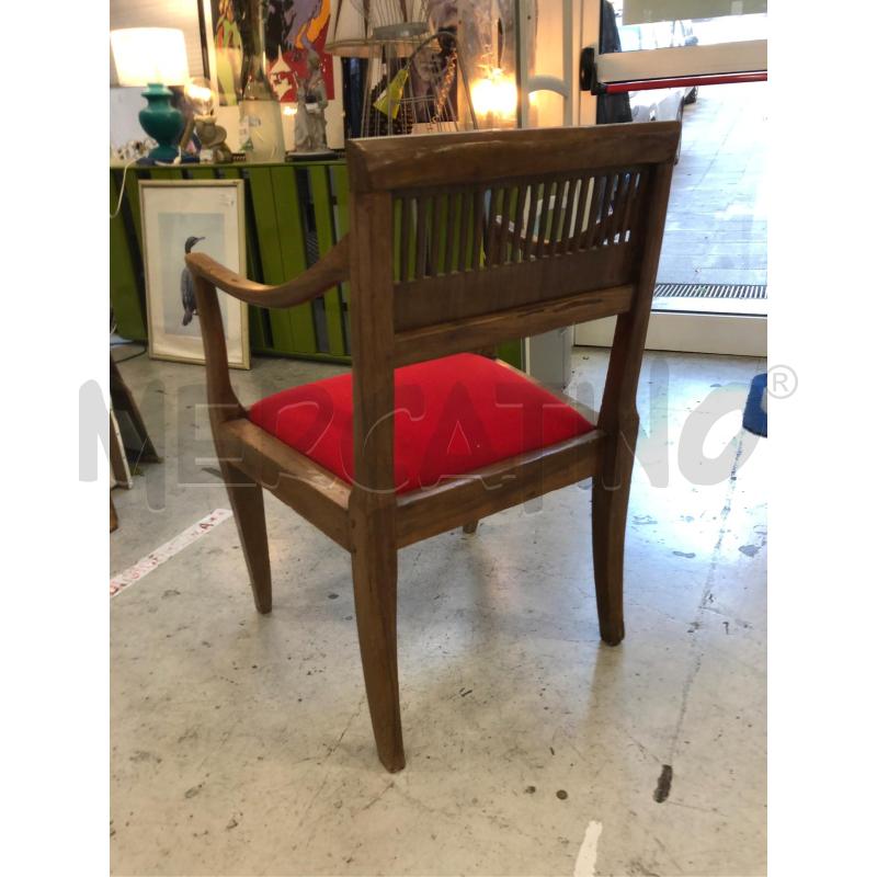 POLTRONA LEGNO SEDUTA STOFFA ROSSA | Mercatino dell'Usato Roma somalia 3
