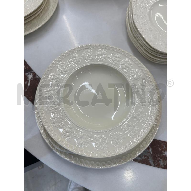 SET PIATTI WEDGWOOD BEIGE PER 14 PERSONE  | Mercatino dell'Usato Roma somalia 4