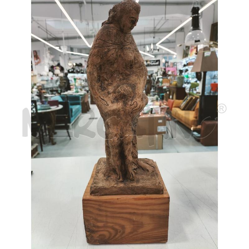 STATUA DONNA C/BAMBINO BASE LEGNO  | Mercatino dell'Usato Roma somalia 1