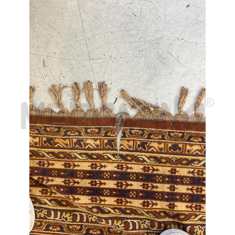 TAPPETO SFONDO BLU MARRONE | Mercatino dell'Usato Roma somalia 4